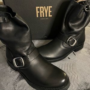 FRYE “Veronica” Leather Shortie Boots - Size 7.5M - Black